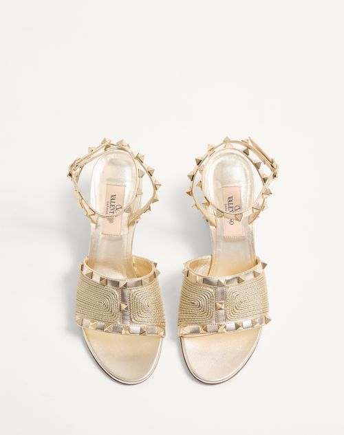 Valentino SANDALIA ROCKSTUD EN CUERO NAPA LAMINADO CON BORDADO CORNELY Y TACÓN DE 60 MM Mejor oferta