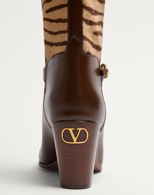 Valentino BOTAS PATTIE EN CUERO DE BECERRO EFECTO PONI CON TACÓN DE 75 MM Ahorra y exporta
