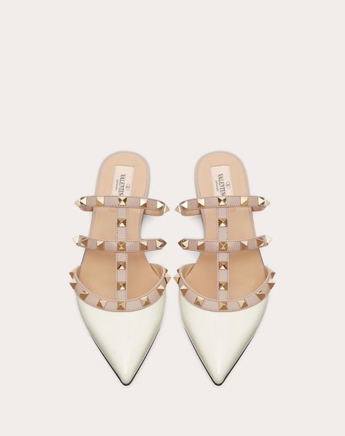 Valentino MULES ROCKSTUD DE CHAROL Libre de impuestos