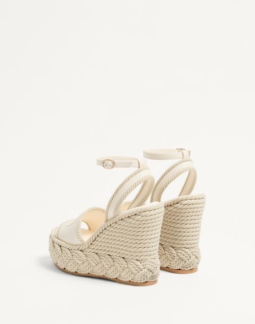 Valentino SANDALIA VLOGO DE CUERO NAPA CON TACÓN EN CUÑA DE PAÑO DE SEDA DE 130 MM Rebajas top
