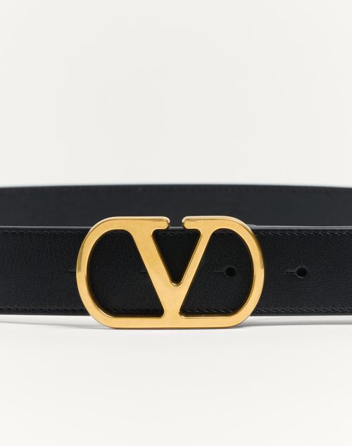 Valentino CINTURÓN VLOGO SIGNATURE EN CUERO DE BECERRO CON BRILLO DE 30 MM Envío internacional gratuito