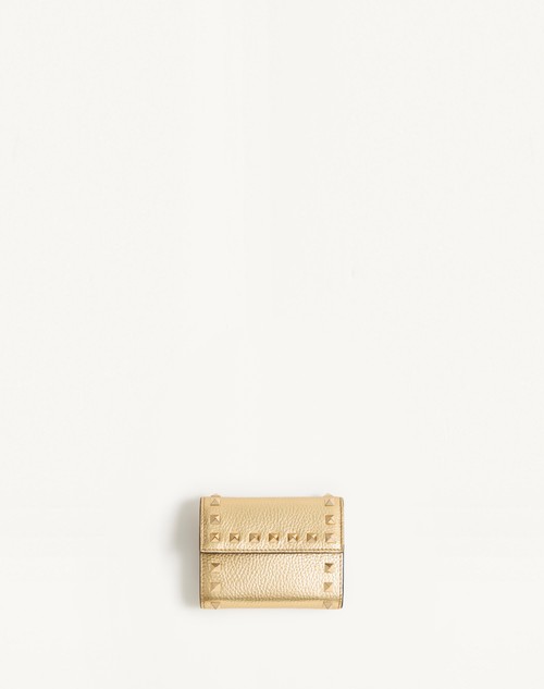 Valentino BILLETERA PLEGABLE ROCKSTUD DE CUERO GRANEADO Y LAMINADO DE BECERRO