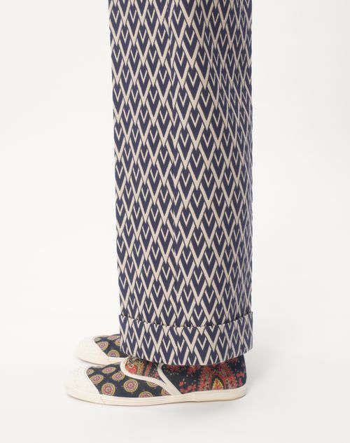 Valentino PANTALÓN DE LANA CON JACQUARD TOUTE LA V EN EL DOBLADILLO Ofertas de temporada