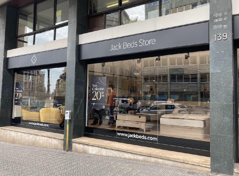 Mimub Verónica Blume madrina del lanzamiento de lafirma de colchones de lujo Jack Beds