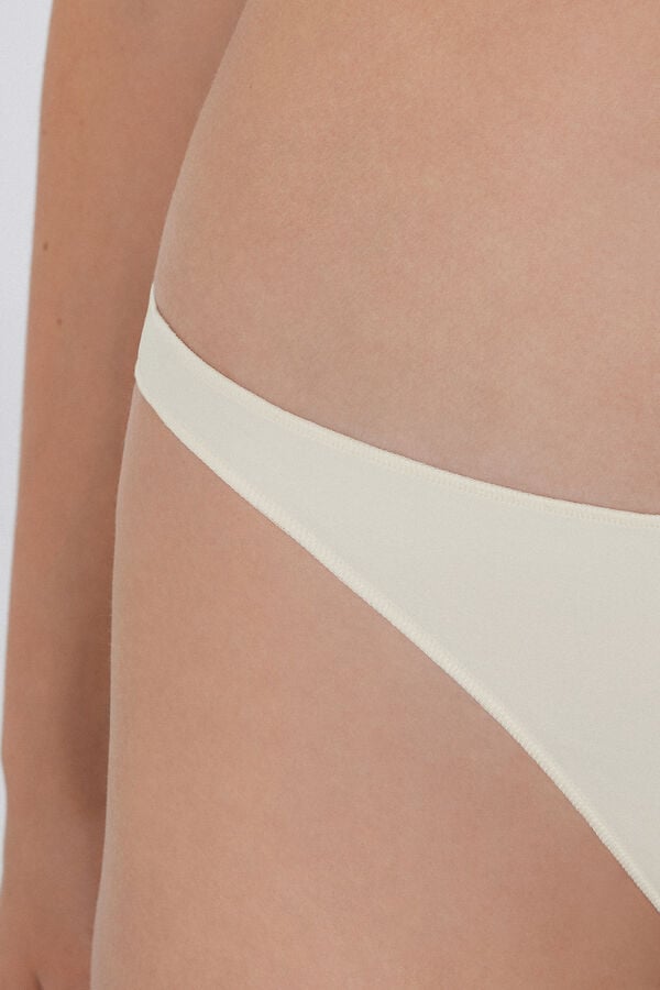Tezenis Tanga de Microfibra Reciclada Libre de impuestos