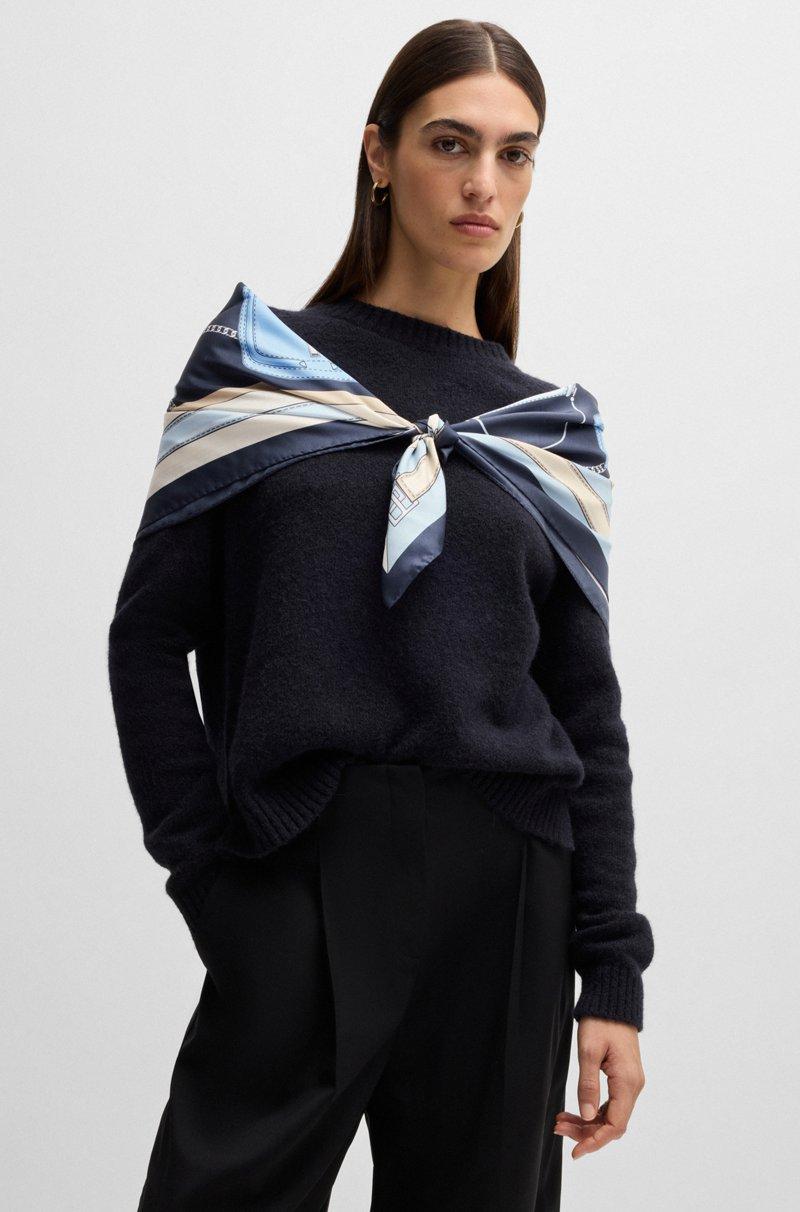 Hugo Boss Pañuelo de sarga de seda estampada hecho en Italia Solo queda un día