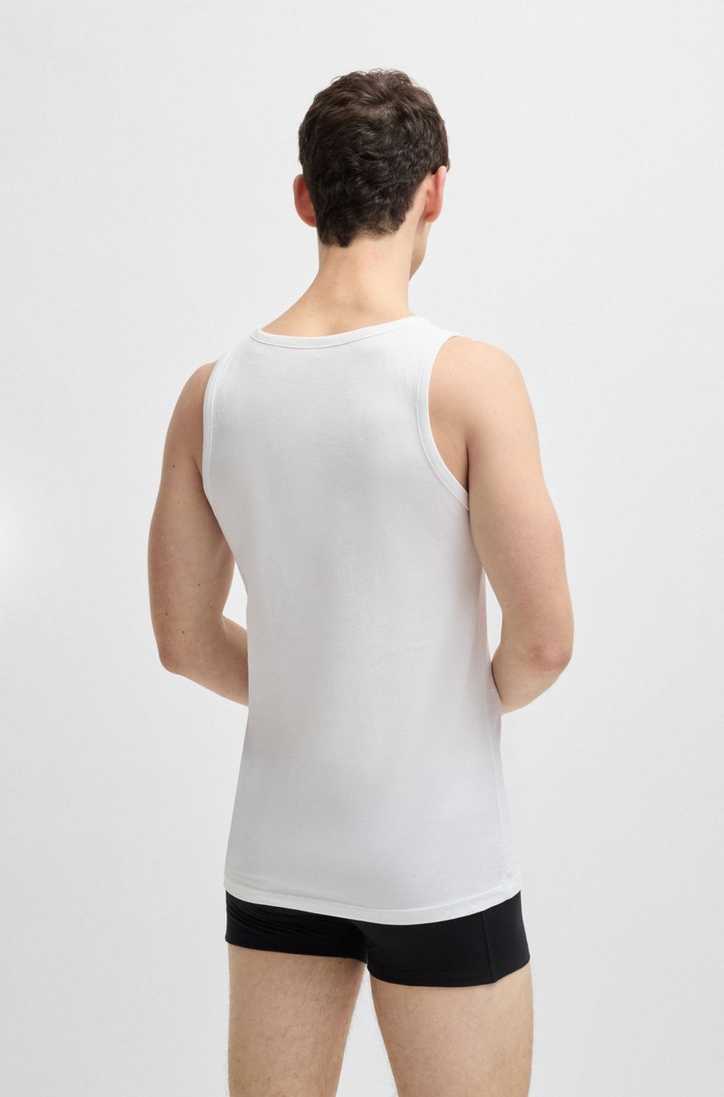 Hugo Boss Paquete de tres camisetas interiores de algodón con logos bordados Rebajas top