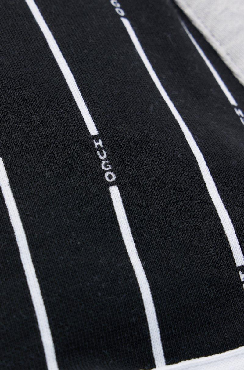 Hugo Boss Shorts para niños en algodón con mezcla de diferentes logos Promoción por tiempo limitado