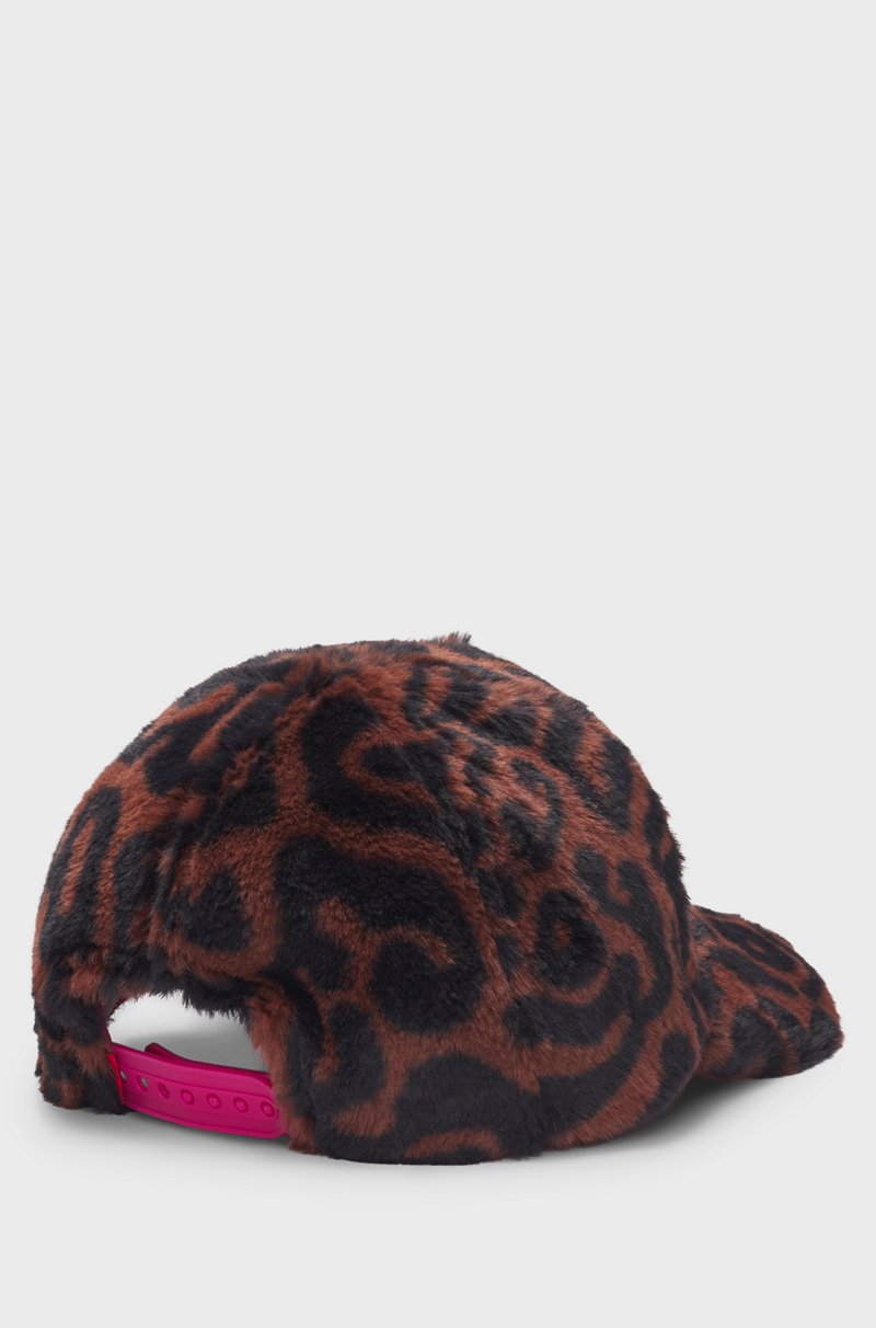 Hugo Boss Gorra para niños en imitación de piel con logo apilado y estampado de guepardo Solo queda un día