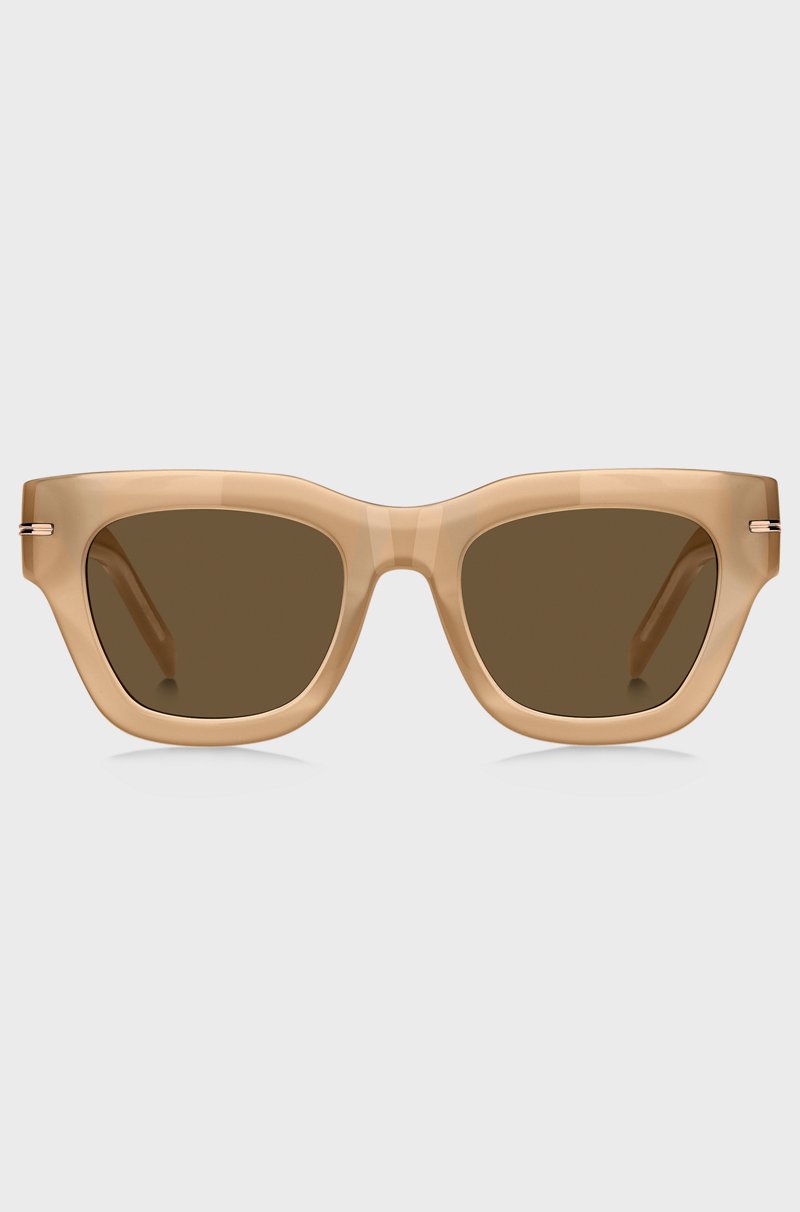 Hugo Boss Gafas de sol de acetato beige con detalle dorado de la marca Superdescuento