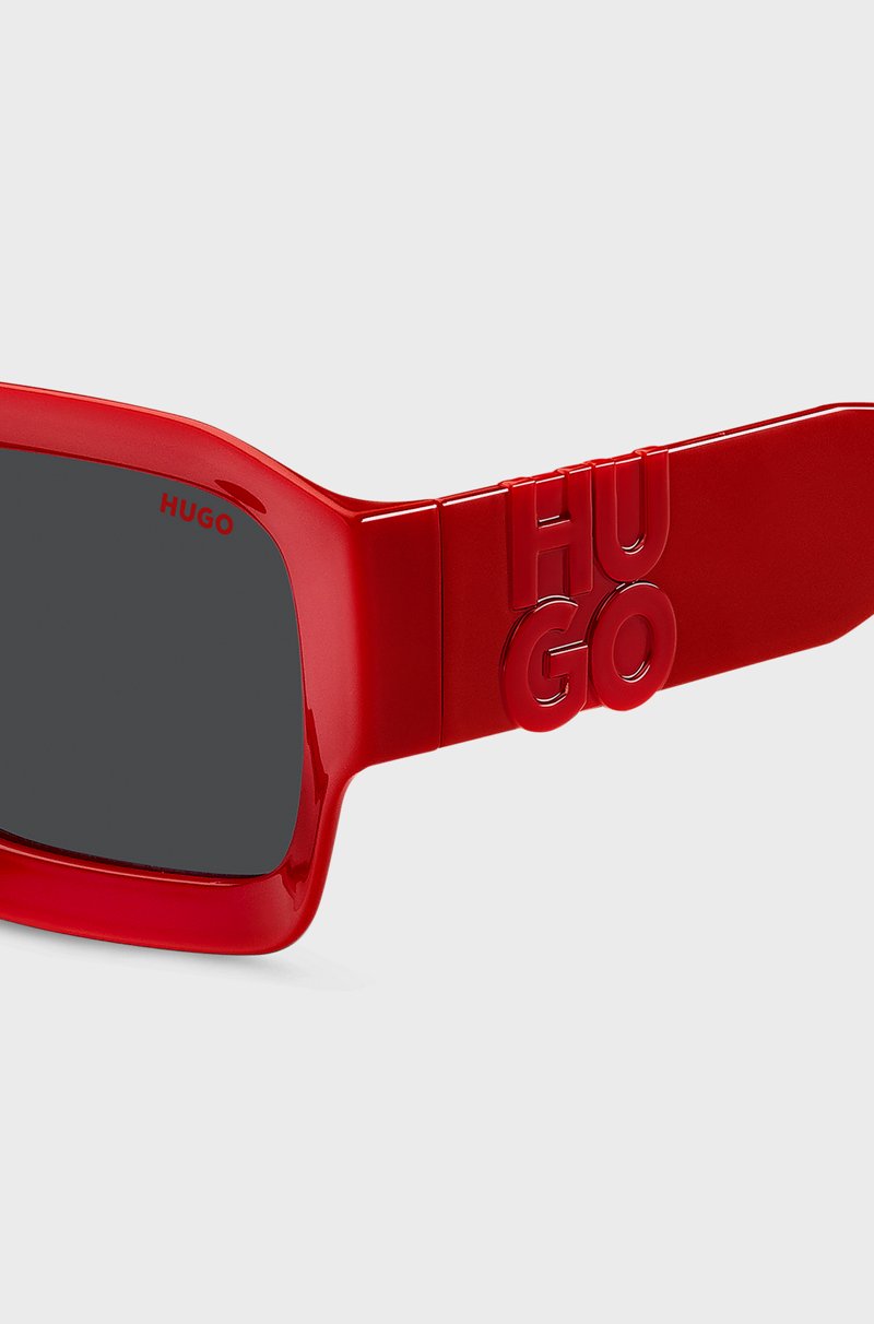 Hugo Boss Gafas de sol rojas con logo apilado en las patillas Devoluciones gratuitas