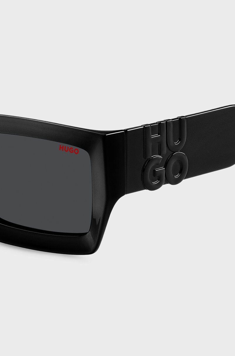 Hugo Boss Gafas de sol negras con logos apilados en las patillas Ofertas