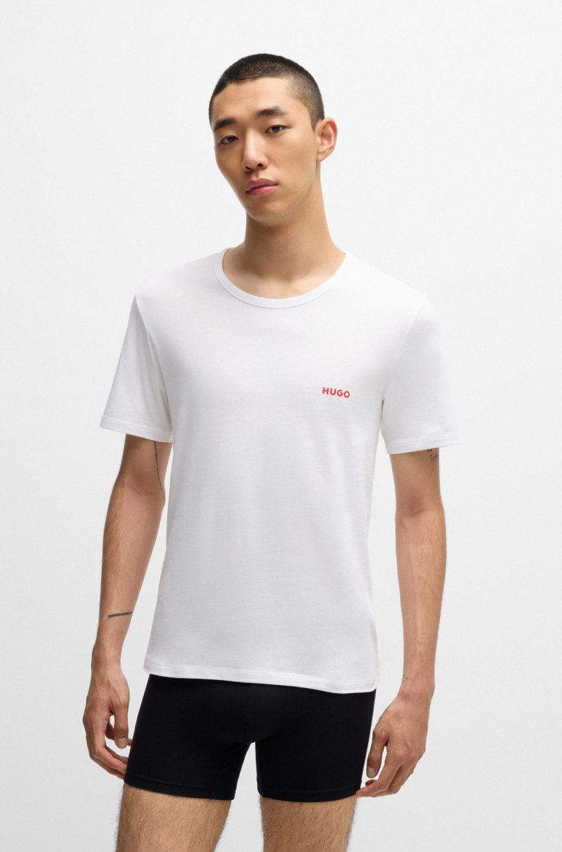 Hugo Boss Paquete de tres camisetas interiores de algodón con logo estampado En oferta