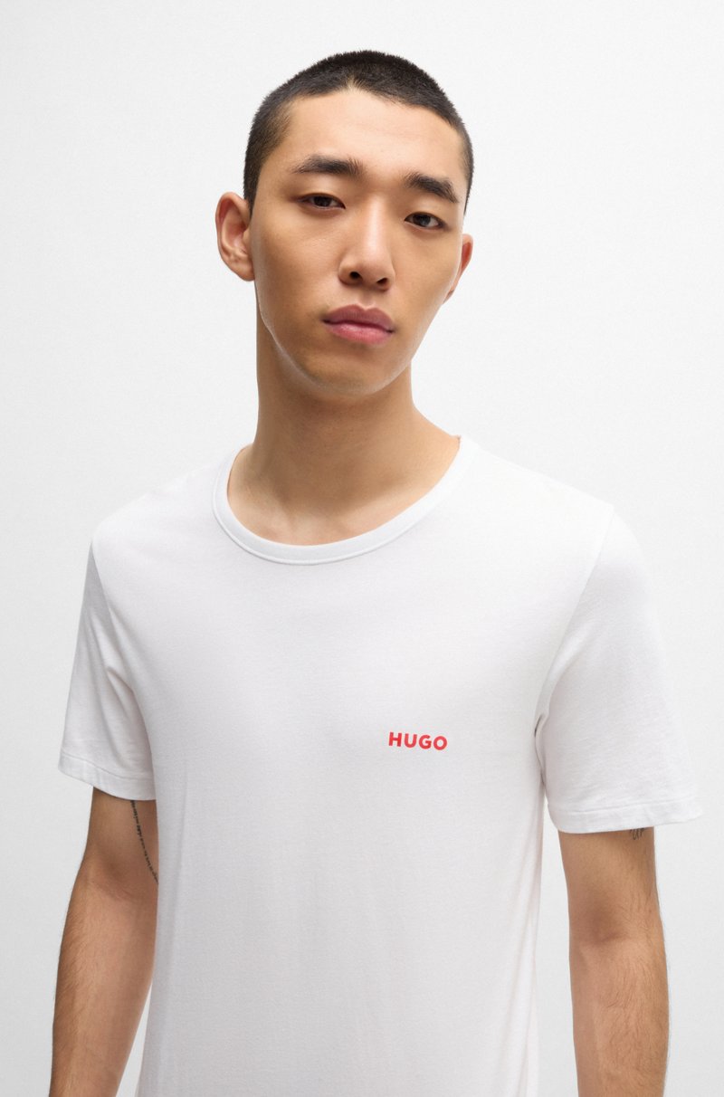 Hugo Boss Paquete de tres camisetas interiores de algodón con logo estampado En oferta
