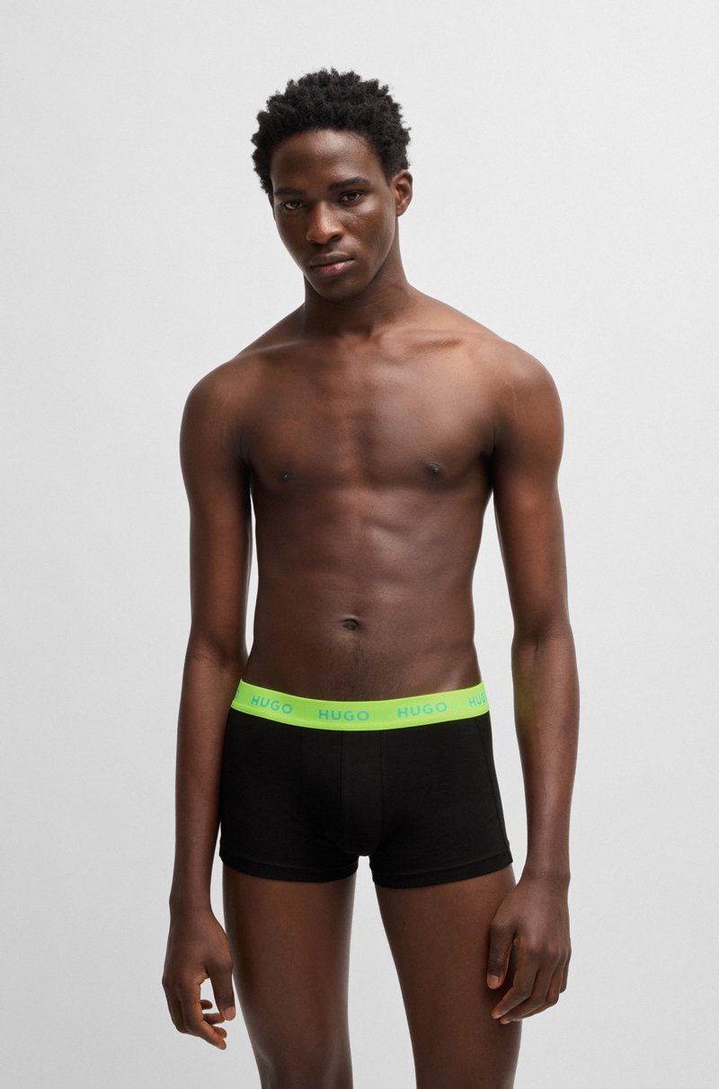 Hugo Boss Paquete de tres calzoncillos de algodón elástico con logos en la cintura Libre de impuestos