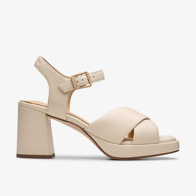 Clarks MUJERES Ritzy75 Rae en cuero color crema Ritzy75 Rae